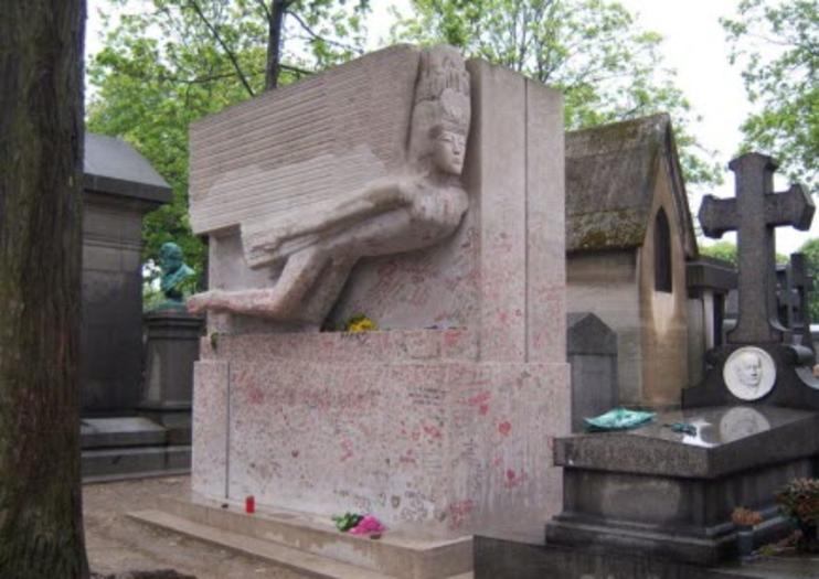 Père Lachaise Cemetery